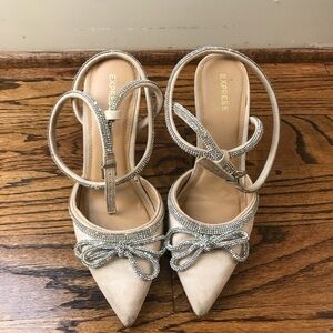 Express Women's Chic Cream and Silver Strappy Heels